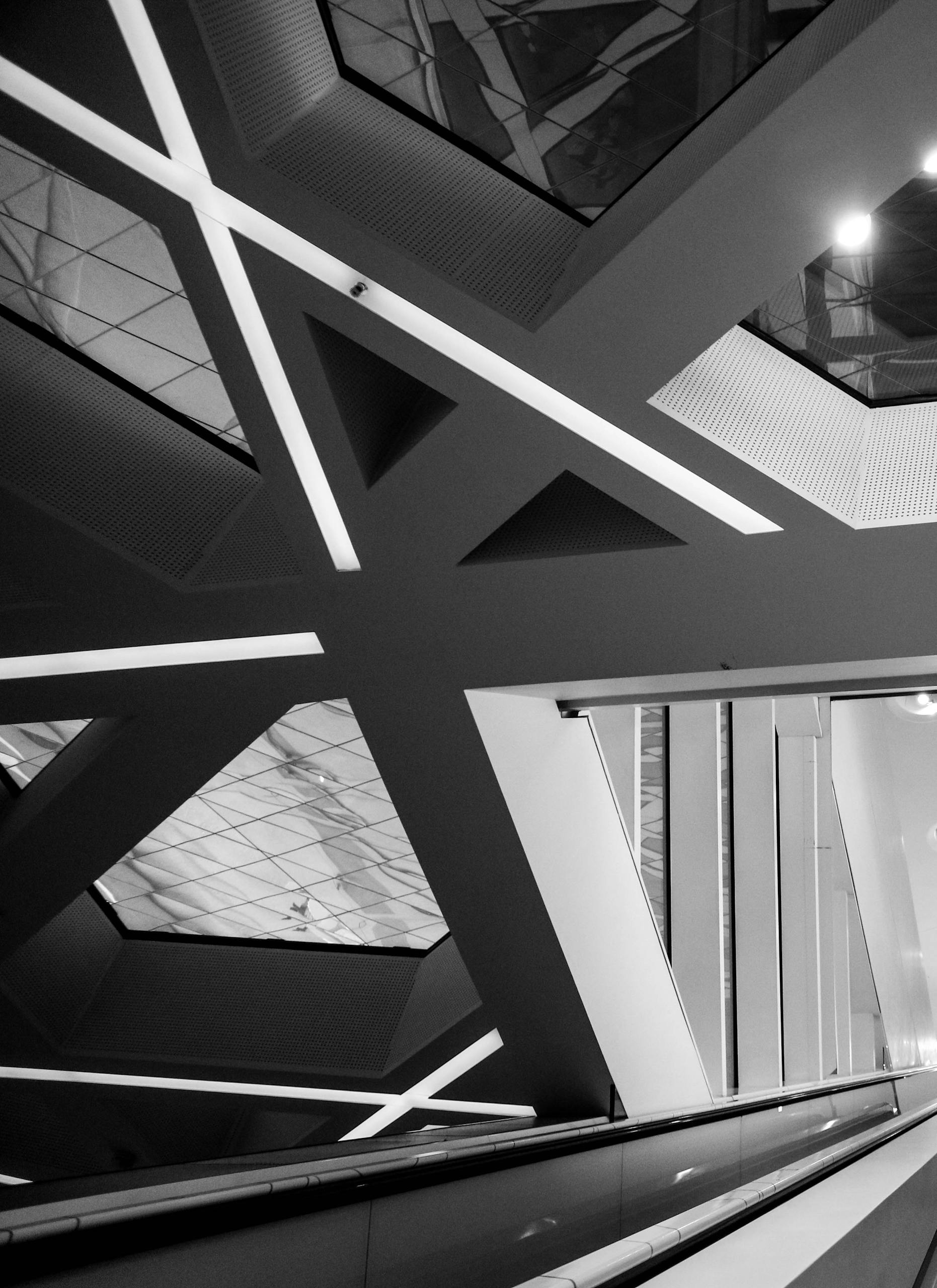 Black and white image showcasing modern geometric architectural design in Stuttgart.